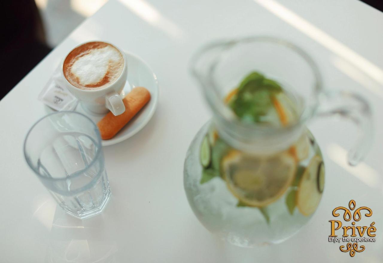 Prive And 3* Sarandë
