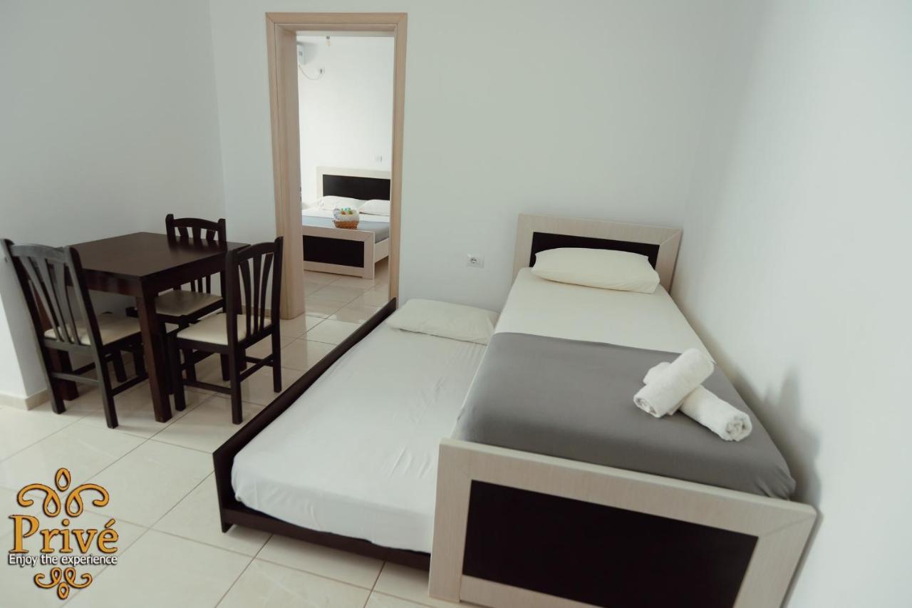 Prive And Hotel Sarandë